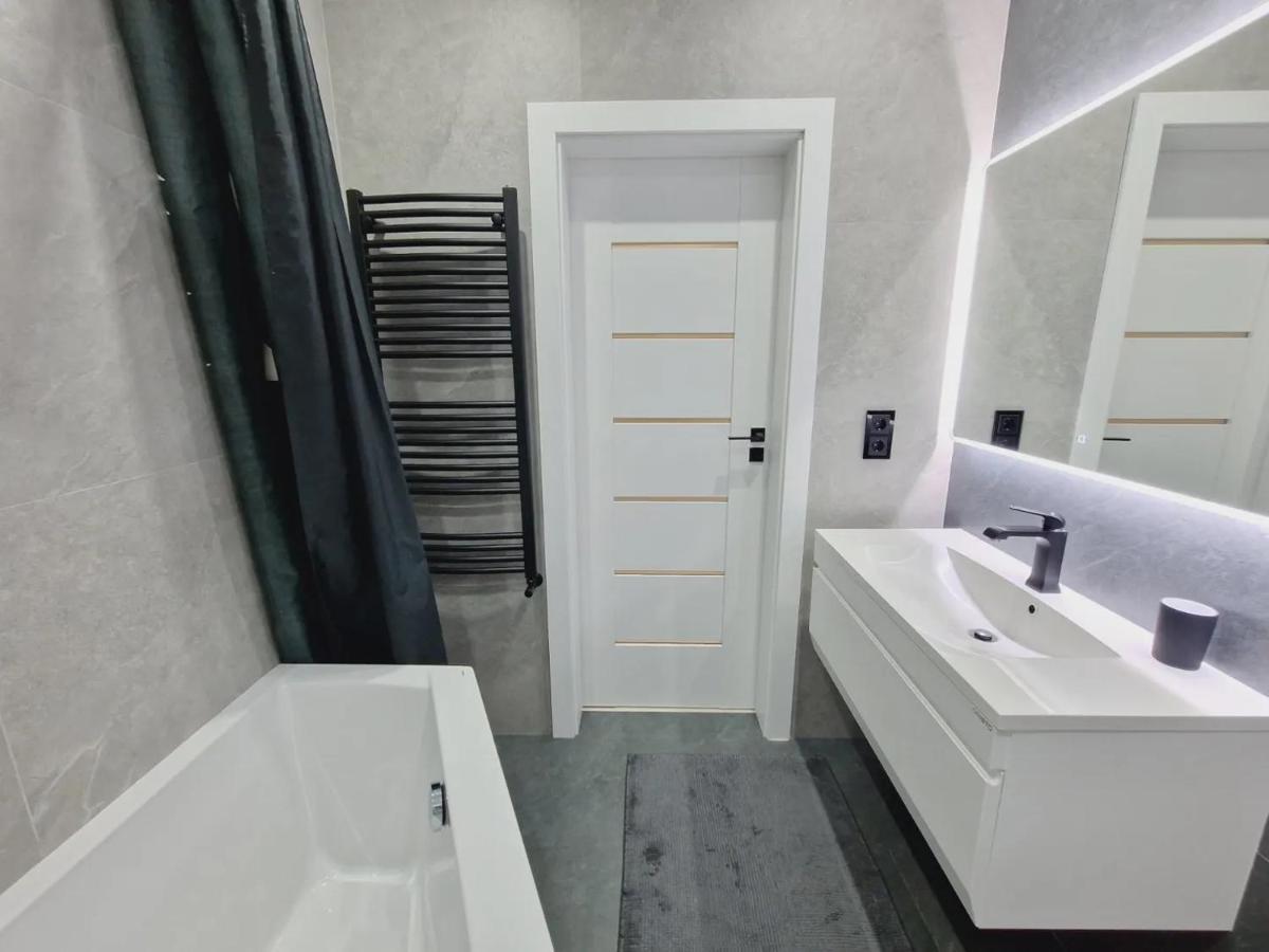 Полностью Приватные Апартаменты Wi-Fi 2 Yerevan Exterior photo
